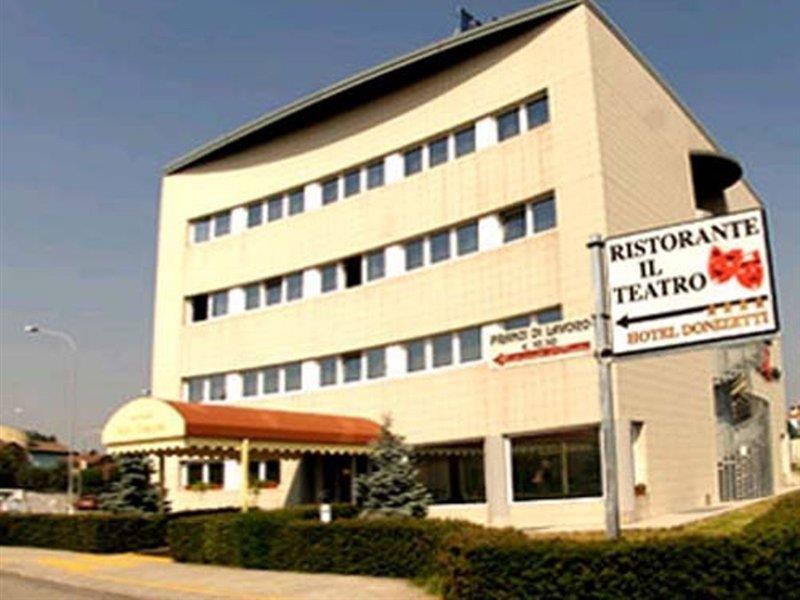 Hotel Donizetti Lallio Exterior foto